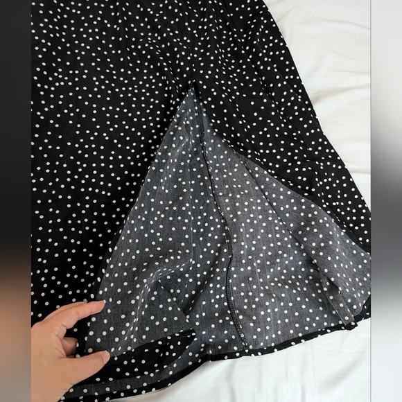 EUC Shein women's polka dot slit midi A-line skirt, black, S (EU 36/US 4) - Picture 4 of 10
